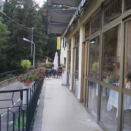 Budget Hotel Vittoria & Ristorante Marzio Екстер'єр фото