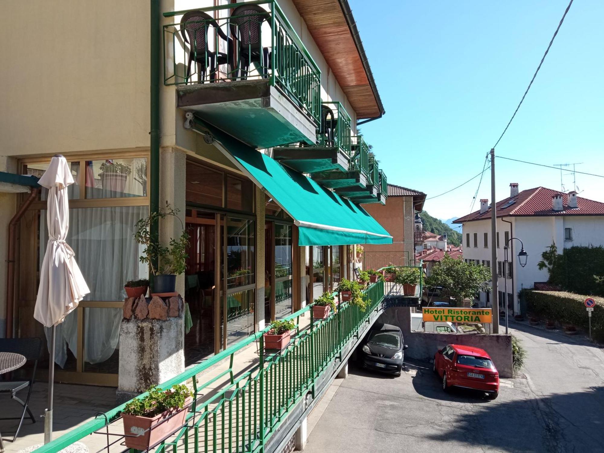 Budget Hotel Vittoria & Ristorante Marzio Екстер'єр фото